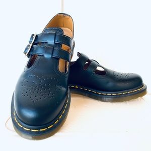 Dr. Martens - 8065 Mary Jane